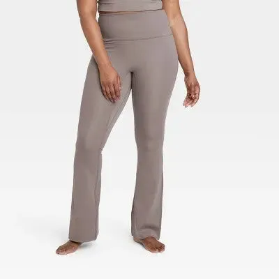 All In Motion Women's Plus Flare Pants UPF 50  Quick Dry Yoga Pants Pilates