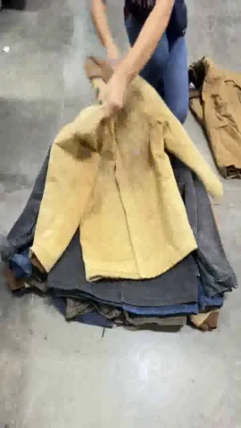 Carhartt Jackets (10pcs) F56