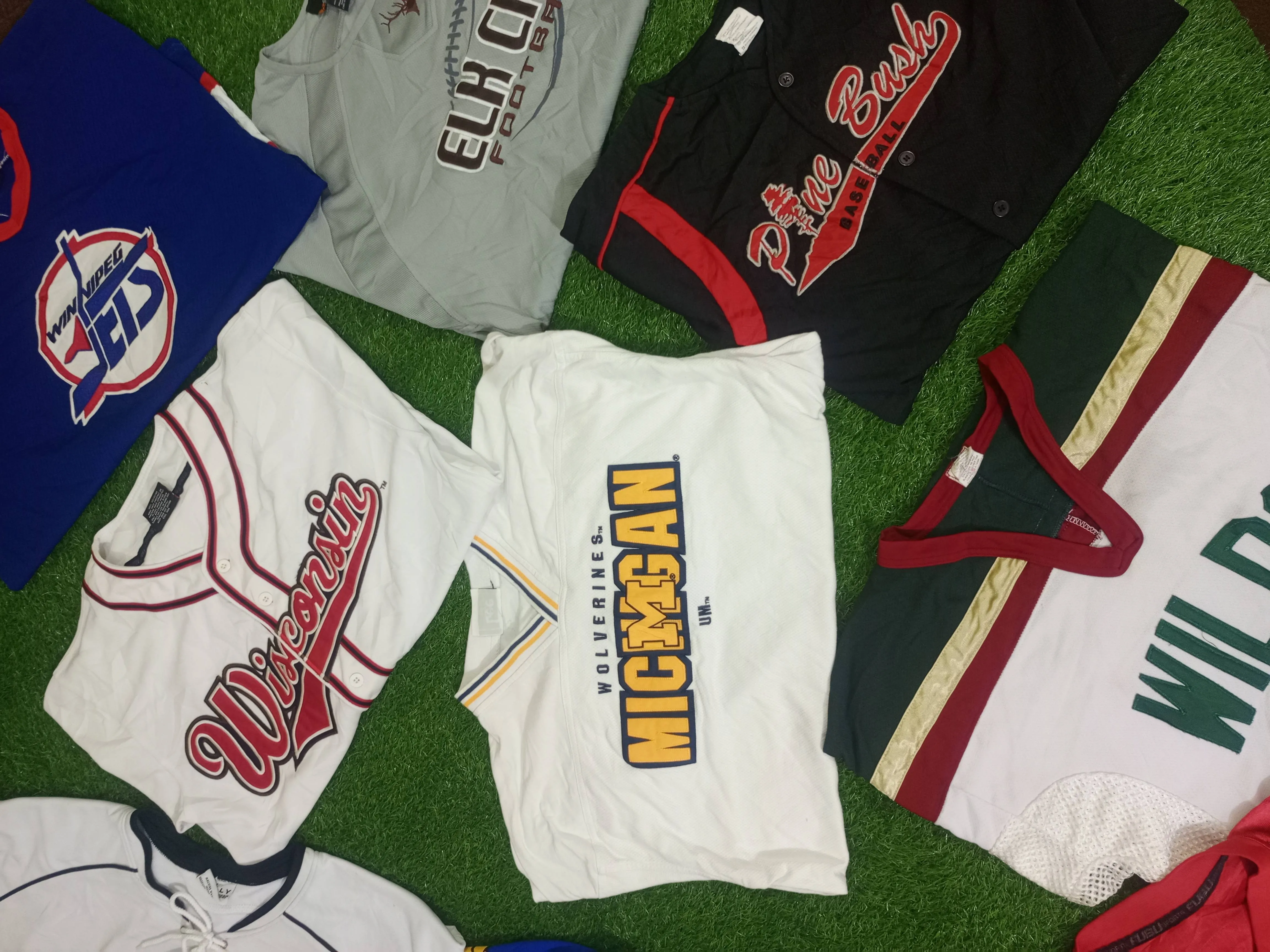 Pro sports jerseys 50 pieces